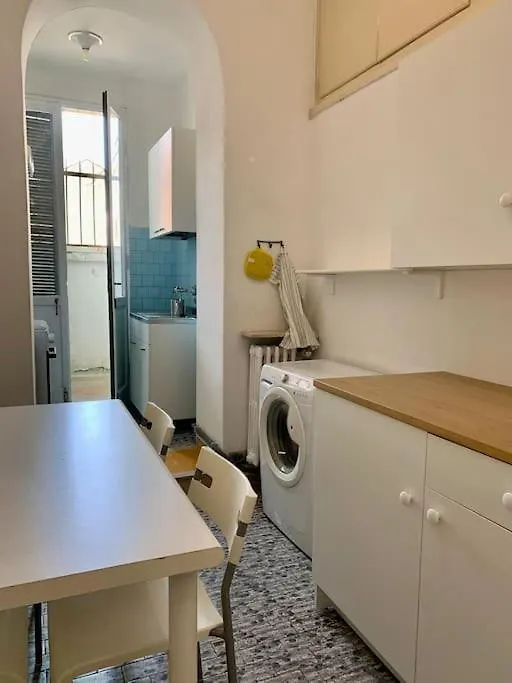 Apartment In The Center Of Milan / P.Ta Venezia Italy